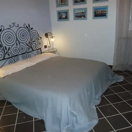 Apartment Casa Orefici, 4 In Front Of Aquarium! Genoa